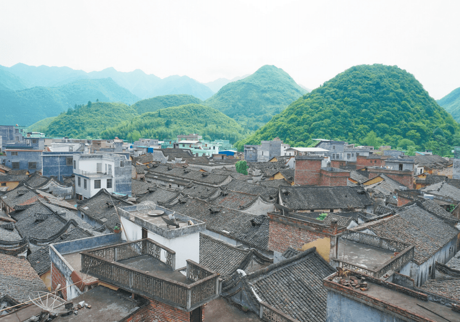 红旅乐昌一起来探寻红色古村重温历史印记感受梅花红色魅力