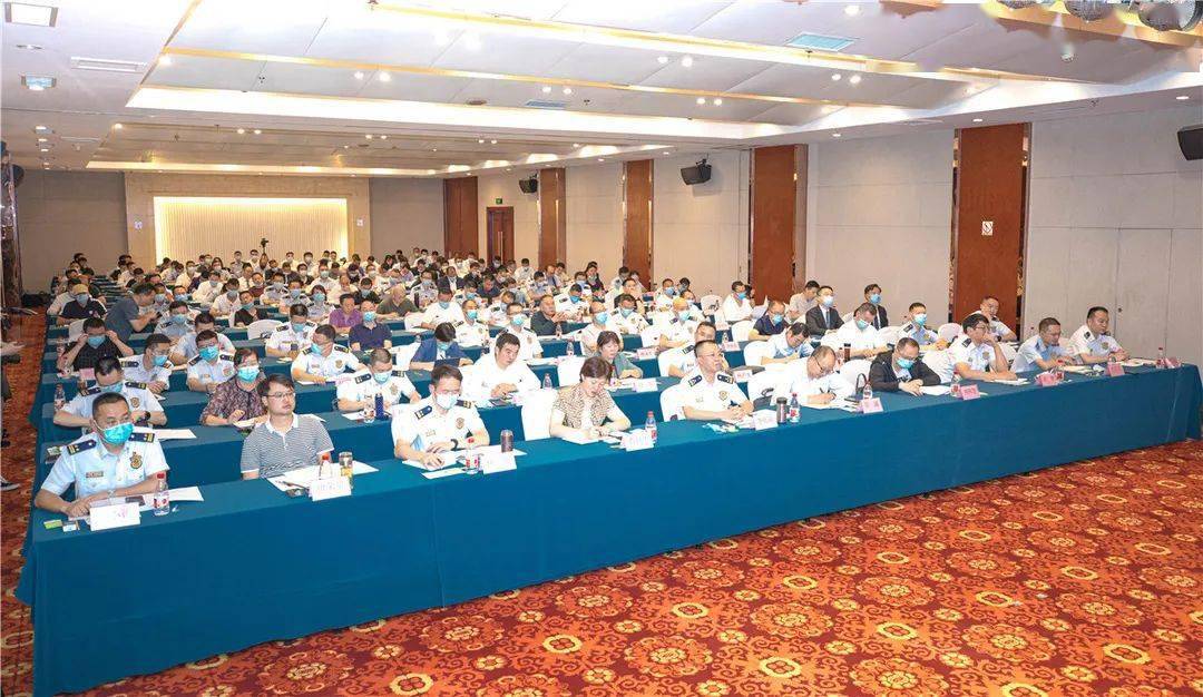 会议通报了全省大型商业综合体消防安全专项整治情况,昆明市政府,昆明