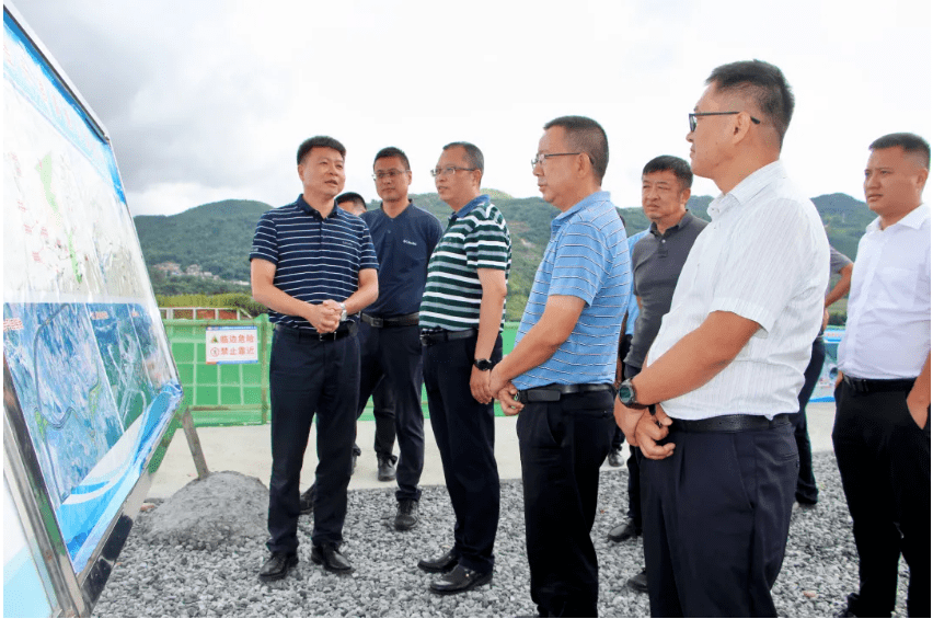 吕兵调研红河片区建设项目