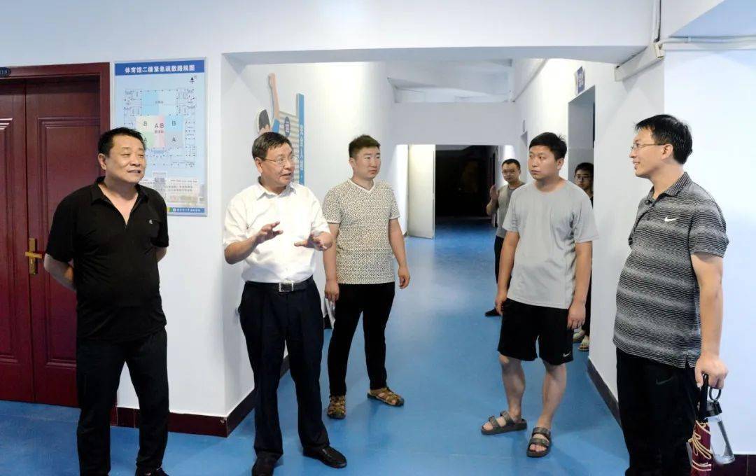 副市长王占波到我校检查