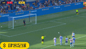 第42分钟,莫蒂默-莫雷诺禁区内手球犯规,赫罗纳获得点球机会,赛斯一记