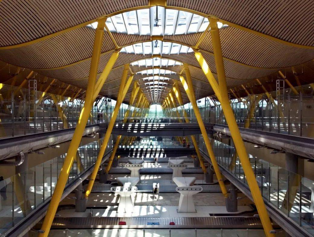 结构美学惊艳的全球机场设计5款