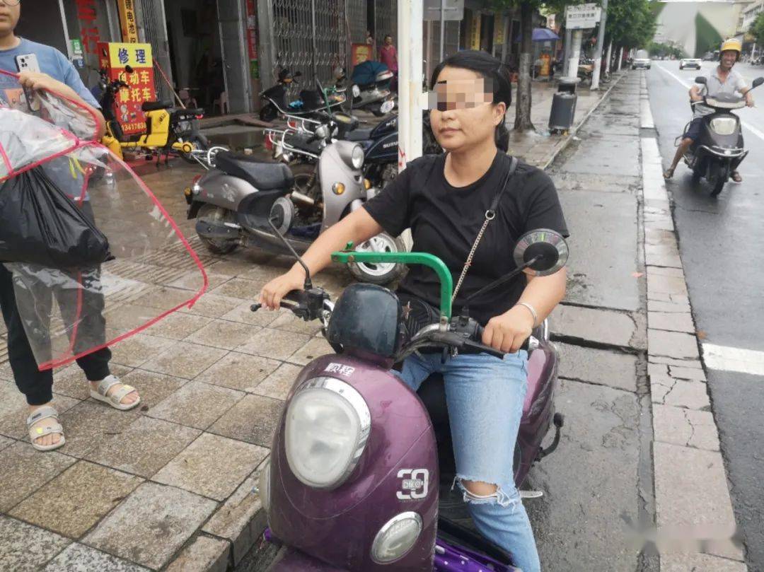 曝光台(第9期)| 看看棉湖镇谁驾乘摩托车电动车无戴安全头盔?