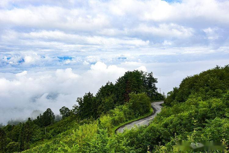 汉中这座山云海风光太赞了_汉山