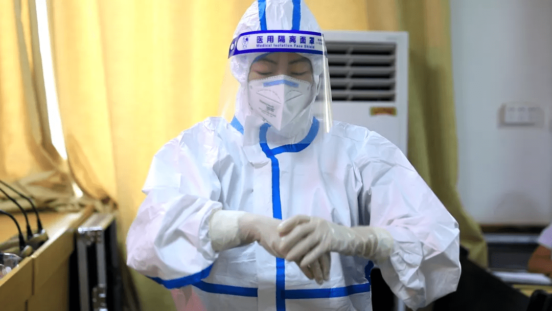 濮阳县人民医院开展核酸标本采集,转运及防护用品穿脱