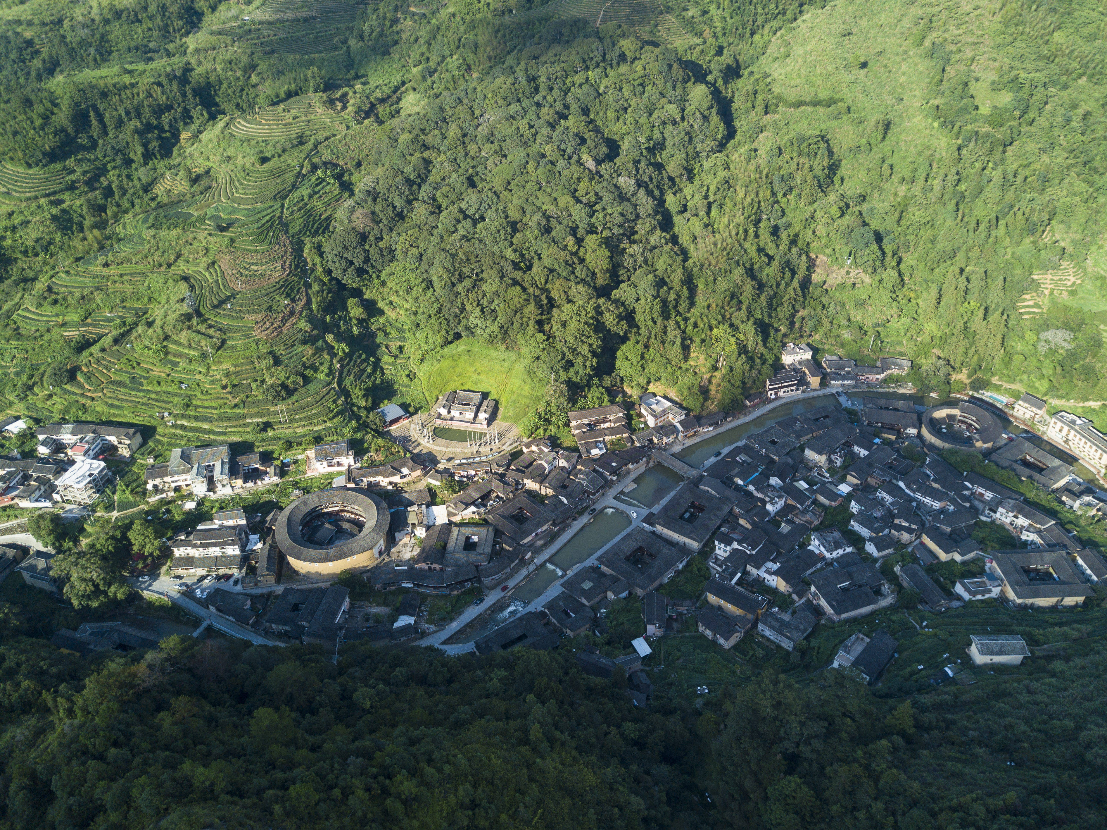 这是位于绿水青山之间的福建省漳州市南靖县书洋镇塔下村(8月16日无人