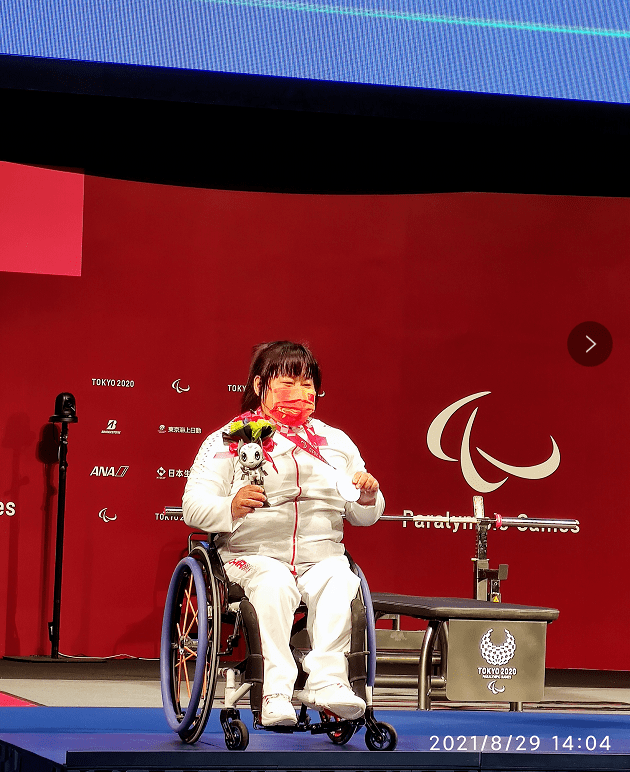 内蒙古运动员徐立立获得东京残奥会银牌!