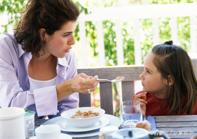 表妹|孩子不吃饭都是惯出来的？不妨试试这三个条件，帮孩子改掉坏习惯