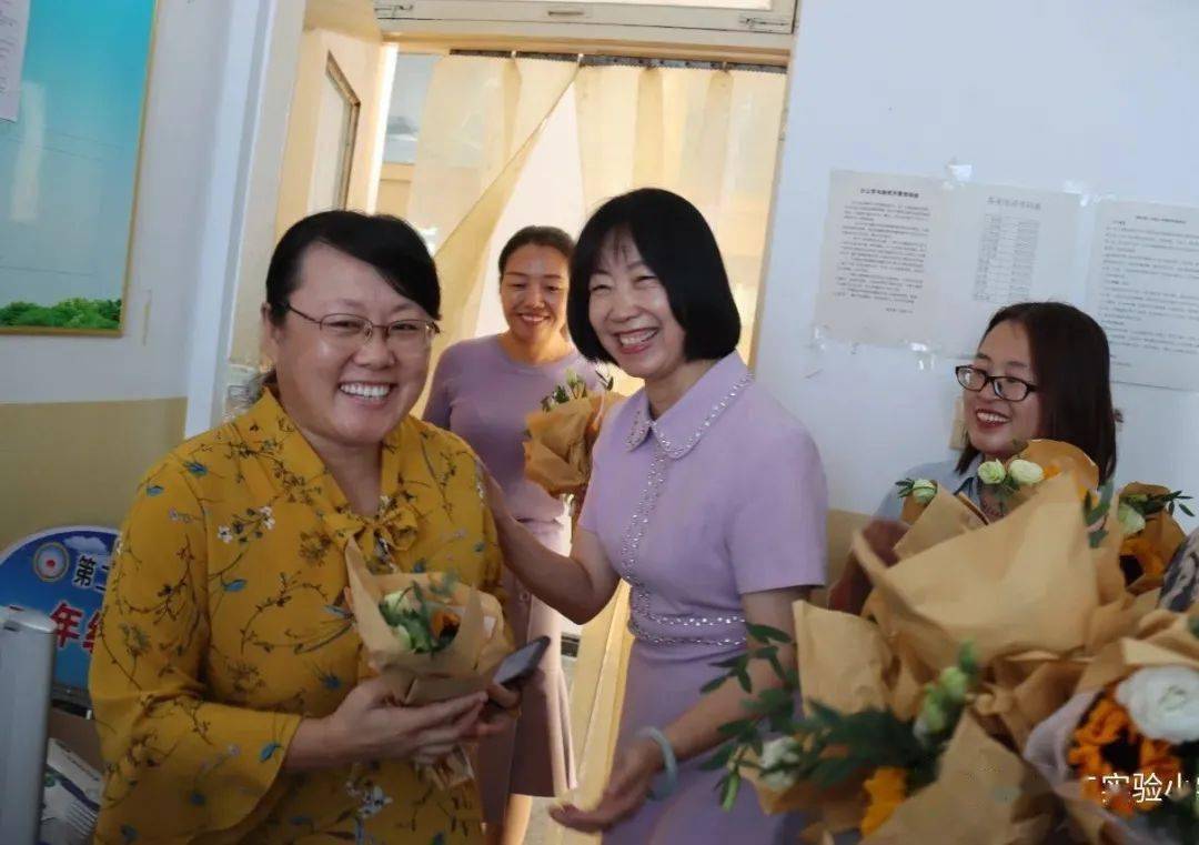 献县多所学校开展教师节庆祝活动