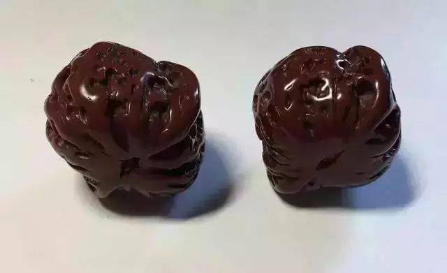 这对核桃,得盘没仨老头儿了吧?_玉化