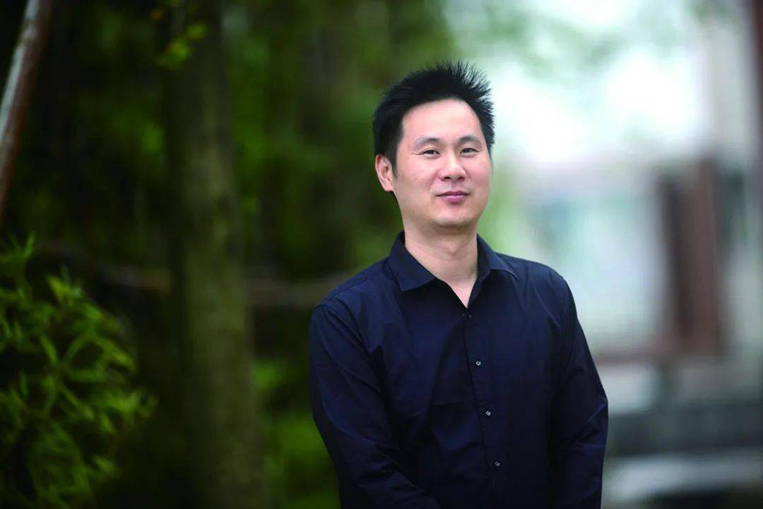 突出的办学业绩扎实的专业功底去领略他们五位名校长徐韶良,祝贵耀