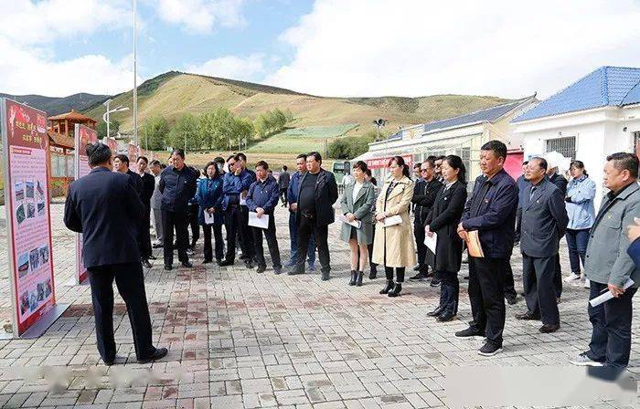 门源县召开党史学习教育观摩推进会