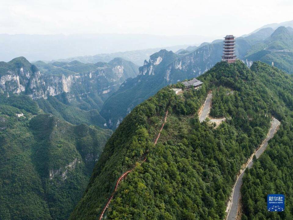 重庆云阳龙缸:风景壮美受青睐