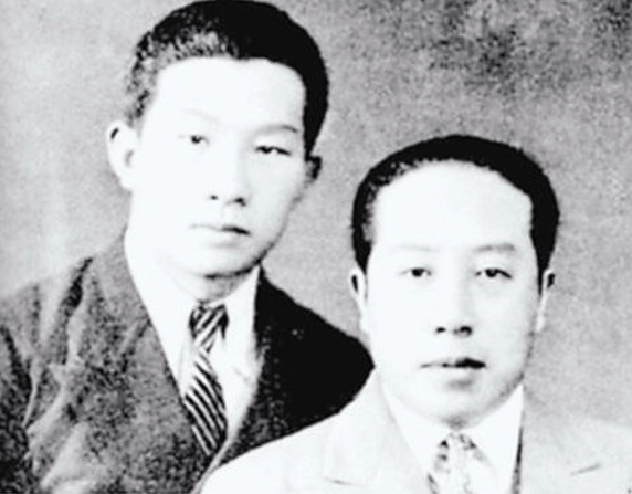 聂耳(左)和田汉(右)合影
