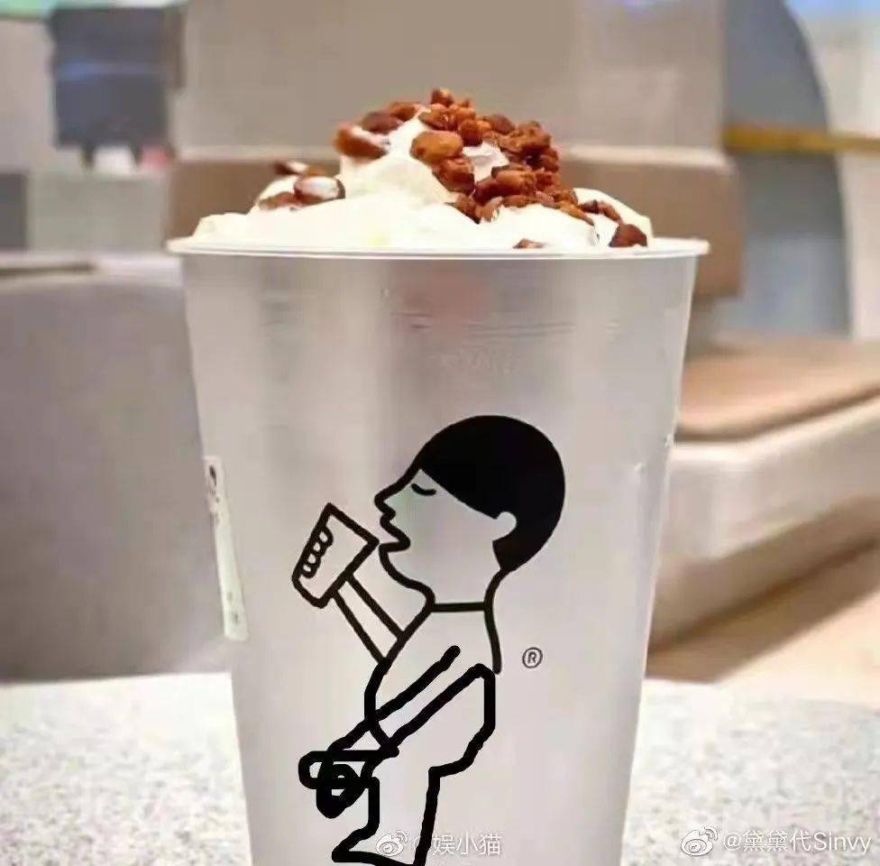 强行变成扎小辫的女生,情侣头像get.
