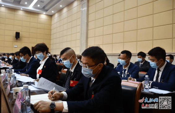 鹰潭报道:政协鹰潭市月湖区第九届委员会第一次会议今日开幕