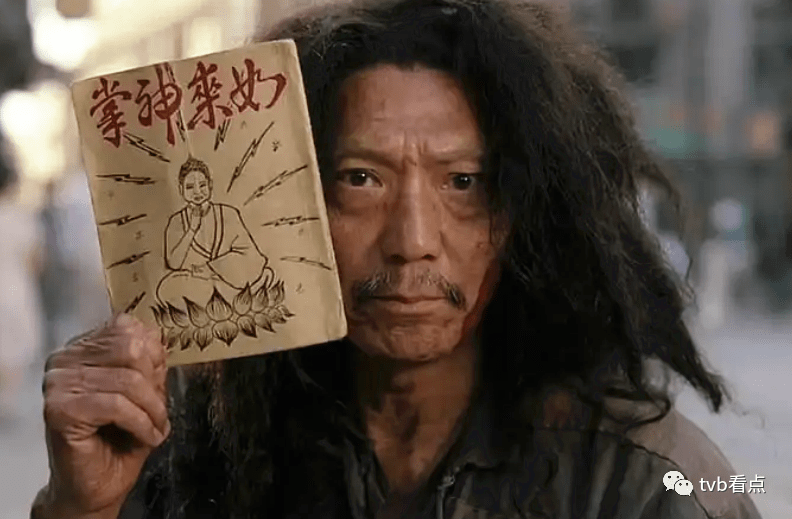 其中,72岁梁家仁已满头白发了,但暂时还不想退休,这几年他都有一半