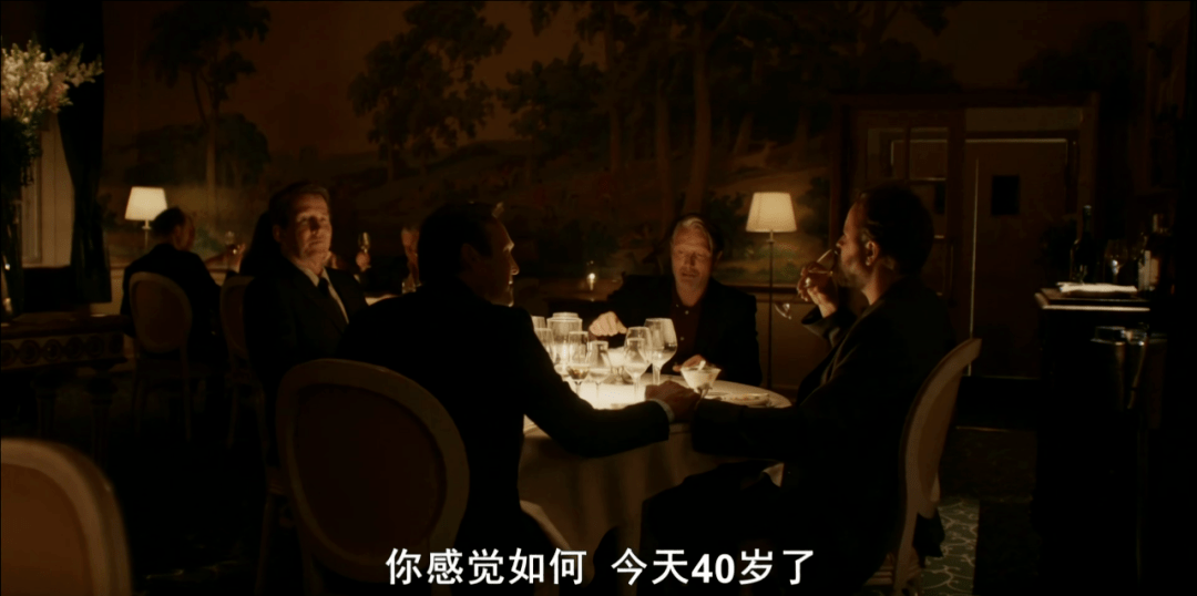 突然对一切失去了兴趣,没有存在感,无法面对平庸的生活.