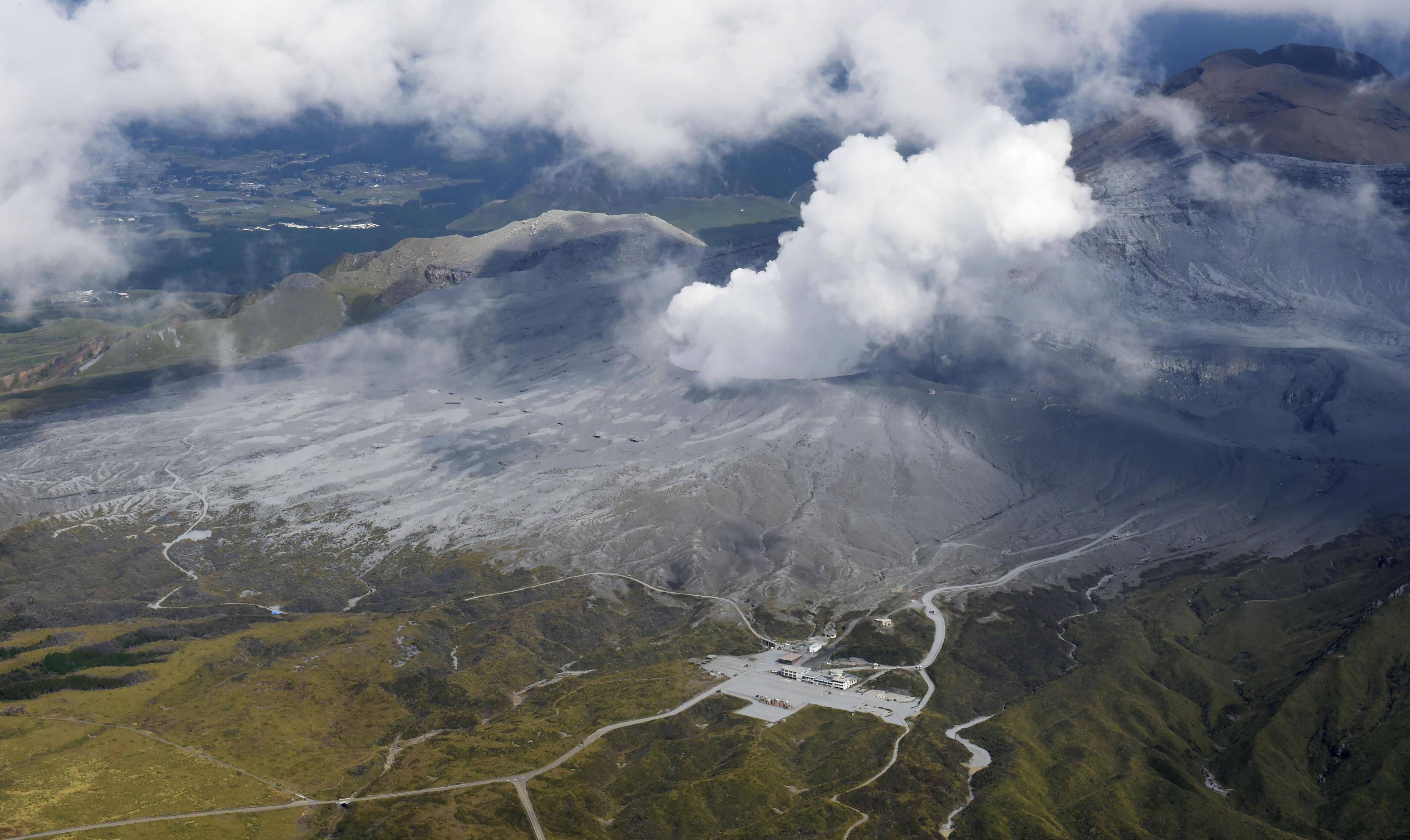 日本阿苏火山喷发