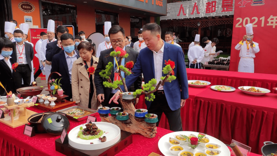 南昌市成功举办美食洪城消费月暨打造赣菜品牌三年行动计划首届厨艺