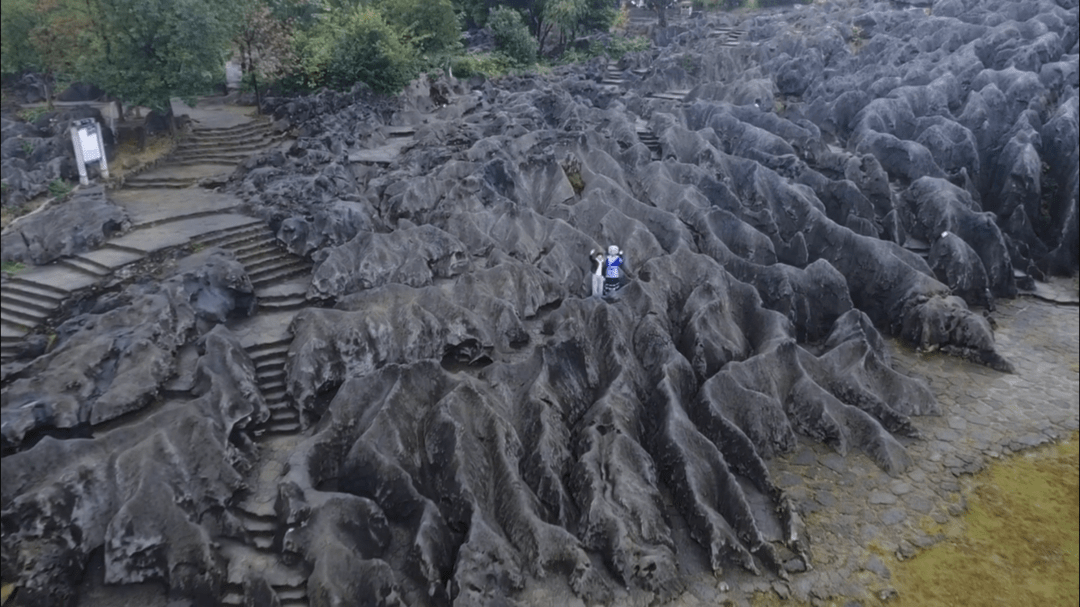 世界地质公园新装出场网友推荐宜宾兴文石海景区角逐2021成渝文旅新