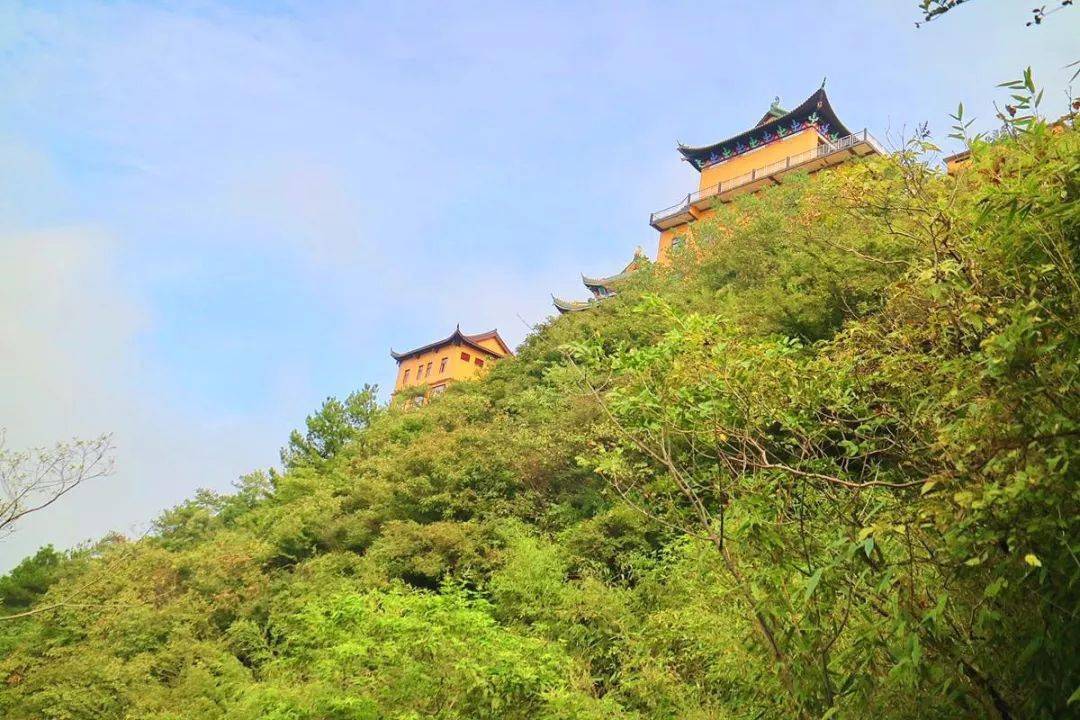 『亲子徒步 11月20日 徒步大雾尖环线,香山寺上侯云海,五彩山林觅