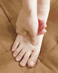 肝脏|肝功差的人，身体一般有5个表现，若没有，则肝脏还算健康