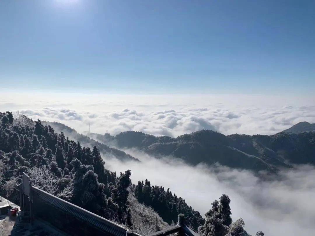 元旦2期【衡山】南岳衡山观雾凇 祝融峰祈福赏雪(动车往返)_活动_费用