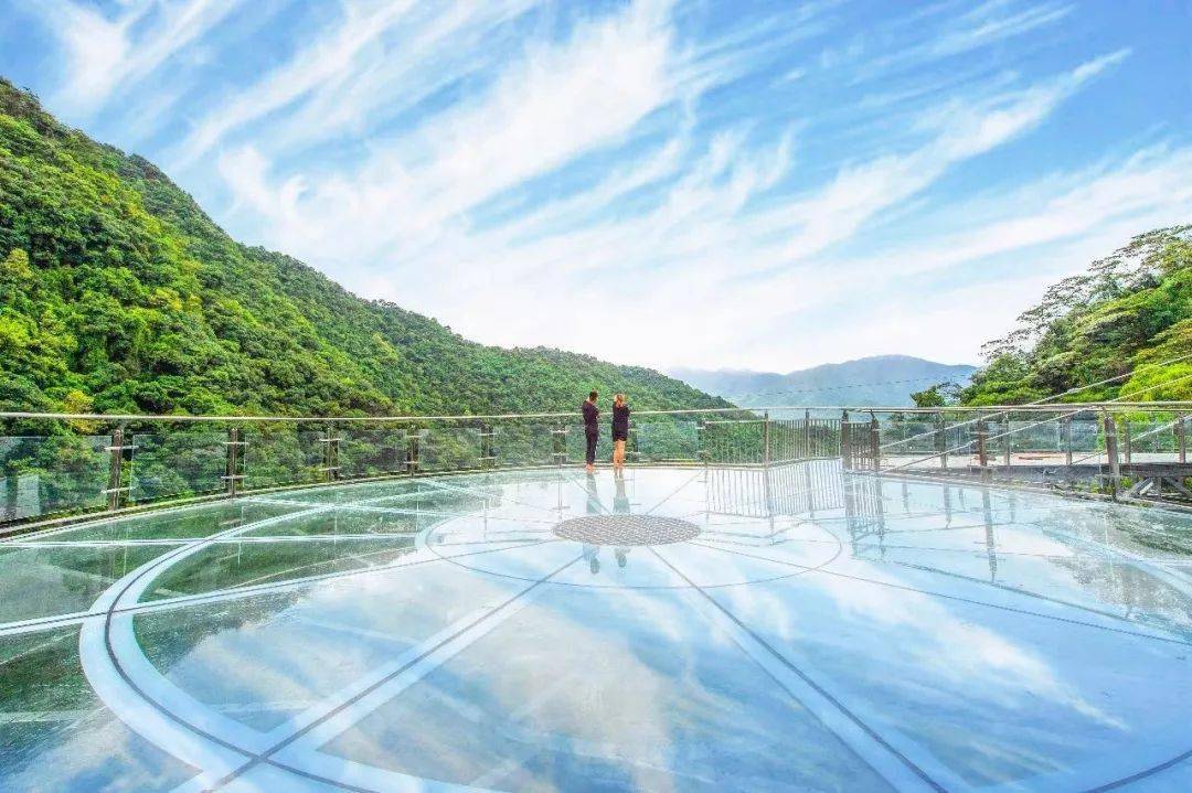 国旅补贴团玩转广东最火网红景区清远古龙峡打卡云天玻霸一河两岸糖果