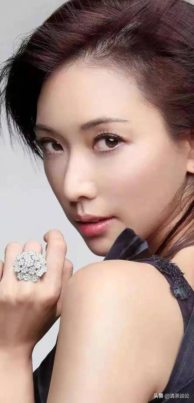 台湾第一美女林志玲高清美照,要是不嫁给黑泽还是大家