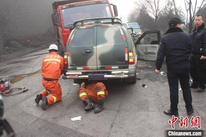 福建一运钞车起火,车头烧成铁架_进行_山西省灵石县_扩张
