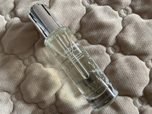 树白基底净化修复︱英树白梅花肌底净澈赋颜蜜更专业！