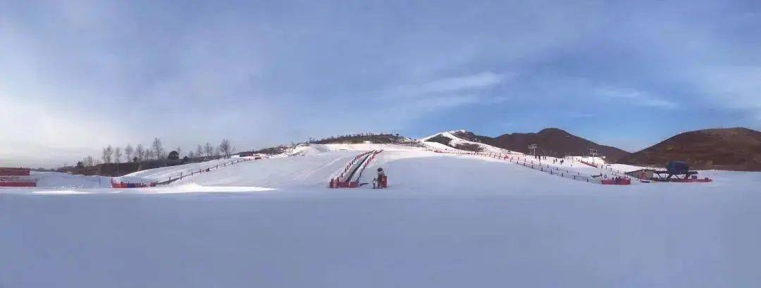 首批国家级滑雪旅游度假地名单公示涞源七山滑雪旅游度假区荣耀上榜