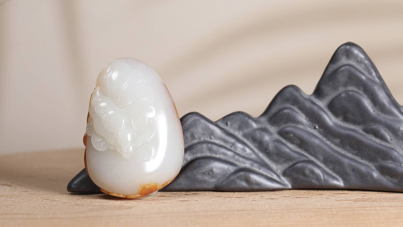 玉雕|喜事连连！藏玉直播花鸟国大师王永芳藏级精品专场拍卖圆满收官