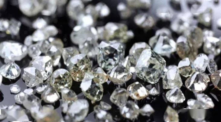 另外,毛坯钻石出口额达18亿美元,同比2020年和2019年增长109%和25.