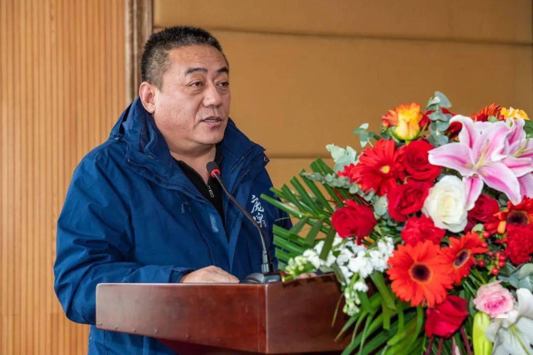 他是交城首富和上海滩晋商大佬刚刚华鑫集团拿120多万表彰员工提出打