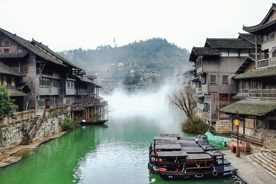 贵州乌江寨国际旅游度假区位于遵义市播州区尚嵇镇,属大娄山脉.