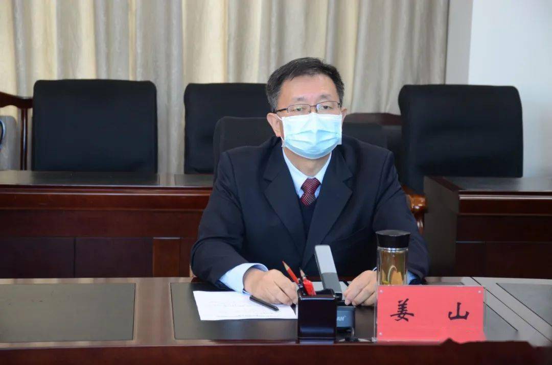 姜山在与云南英茂糖业集团有限公司座谈时强调全力推进全州蔗糖产业