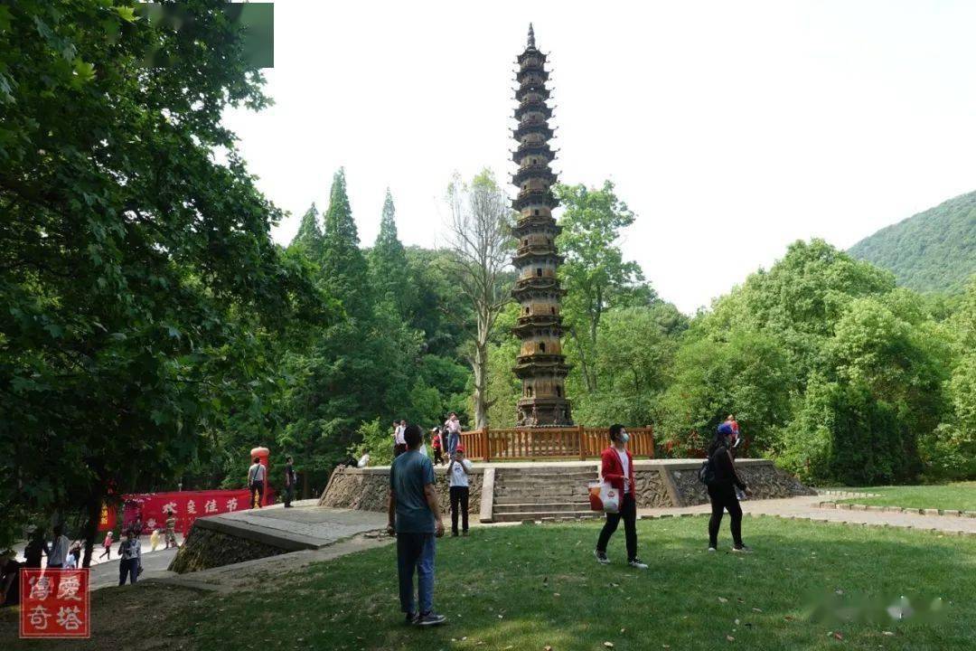 湖北当阳玉泉寺铁塔