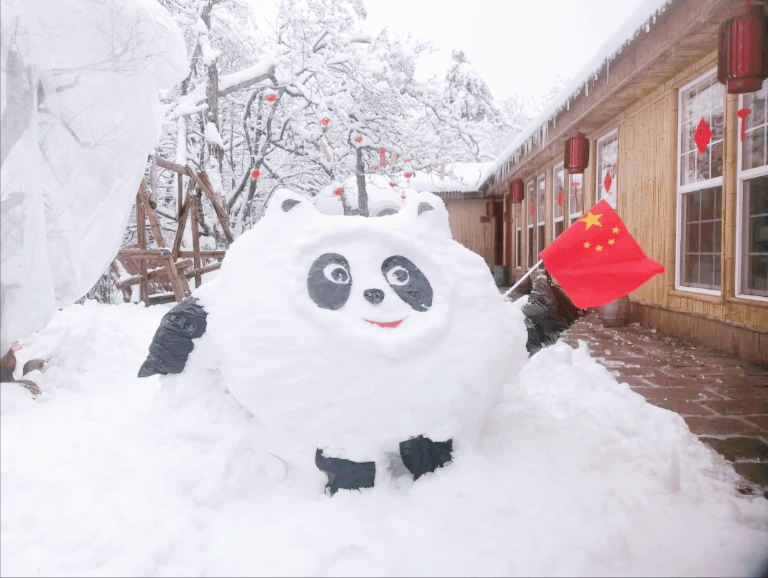 在黄山堆雪人 来看黄山版"冰墩墩"和它的小伙伴们吧_西海_积雪_圆墩