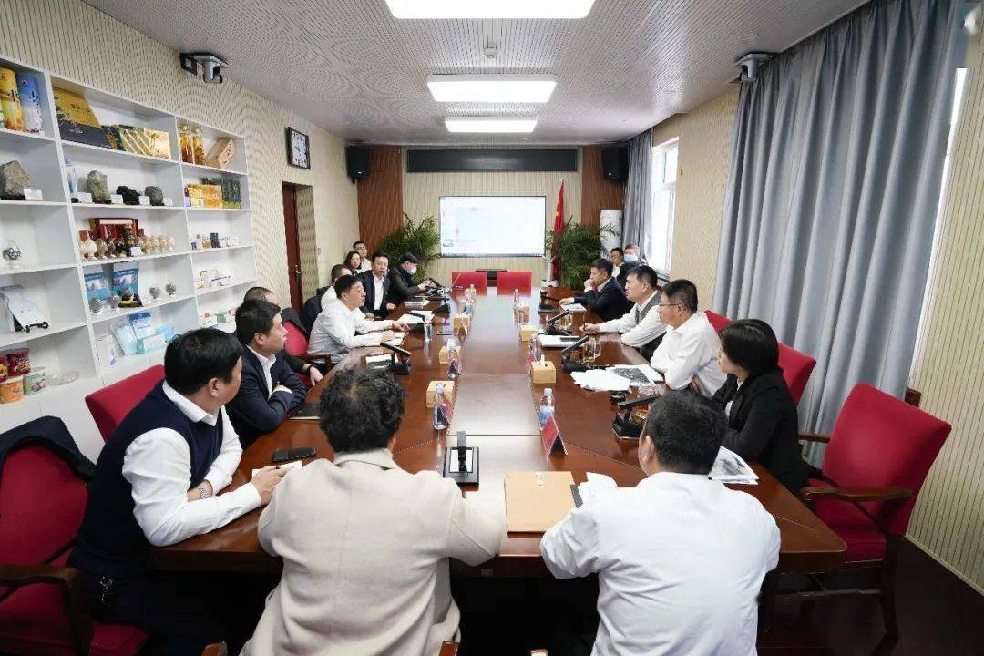 县委书记孙维良出席会议并讲话.