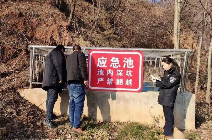 确保饮用水源安全,2月24日,黑河环保总站开展水源地突发环境事件应急