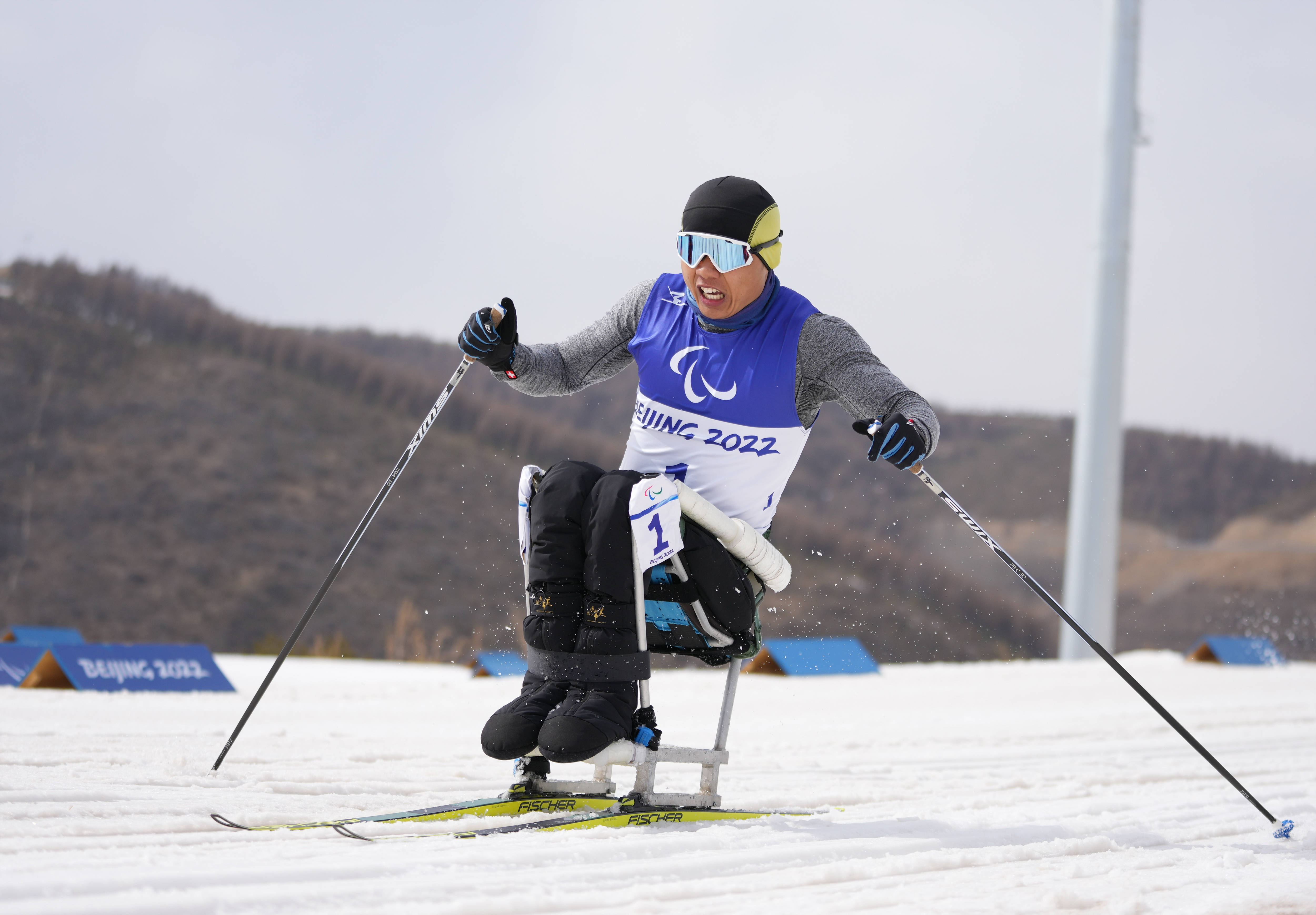 残奥越野滑雪男子短距离决赛赛况