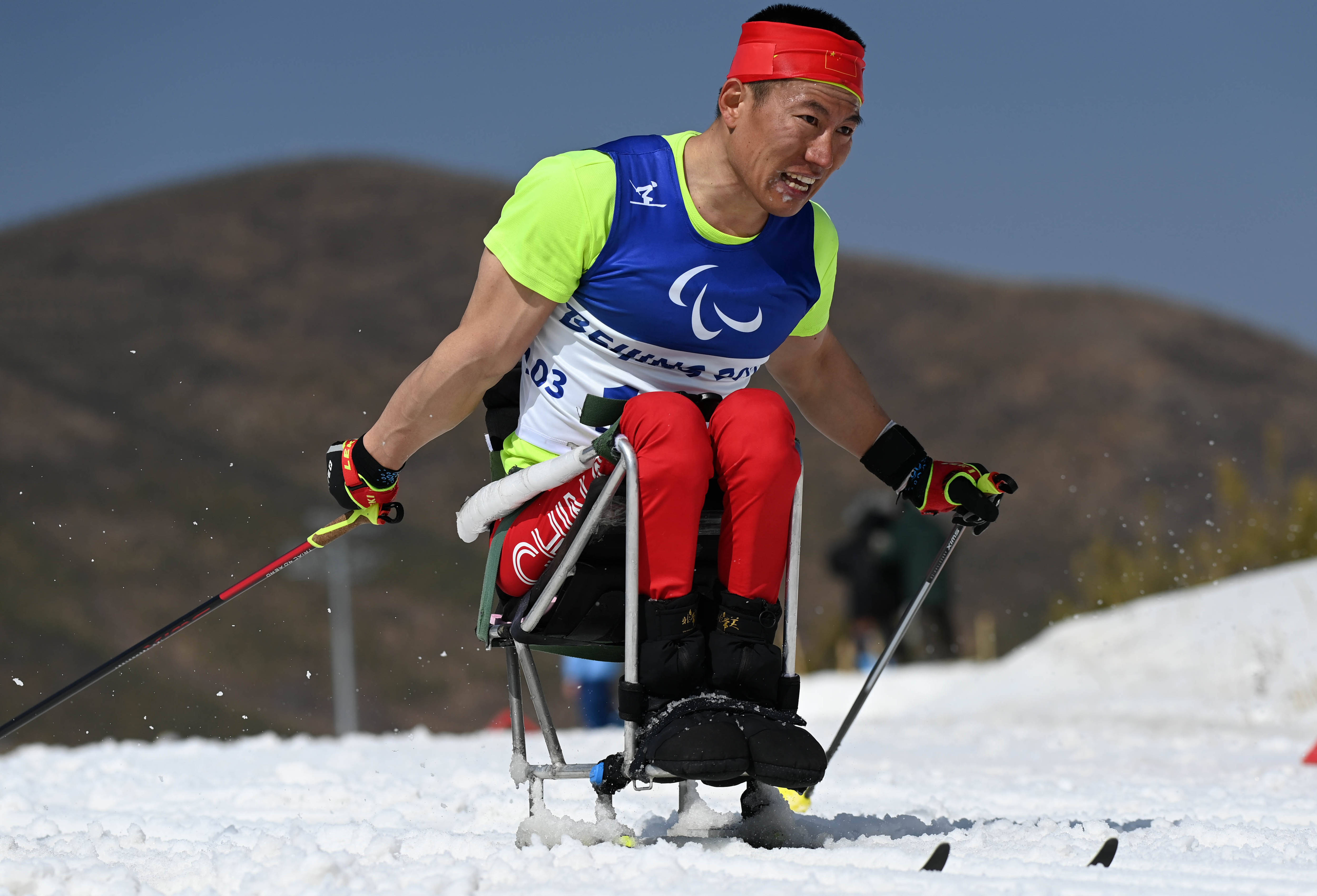 残奥越野滑雪—男子中距离决赛赛况_新华社_毛忠武_比赛