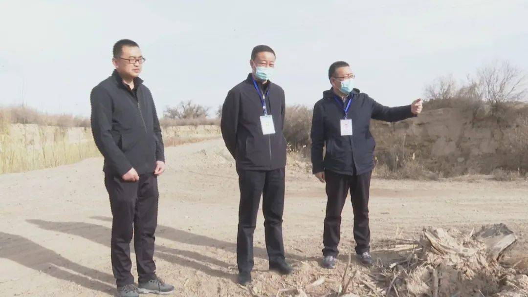 杨红光巡查山水河
