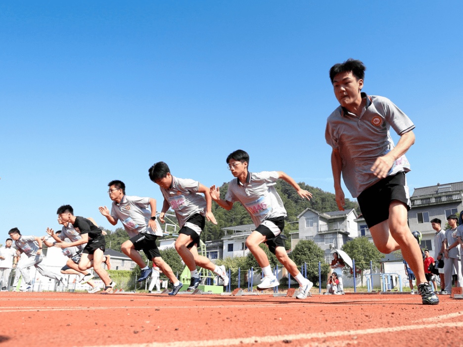 合作办学丨开化县少年业余体育运动学校综合训练基地落户华埠中学助推