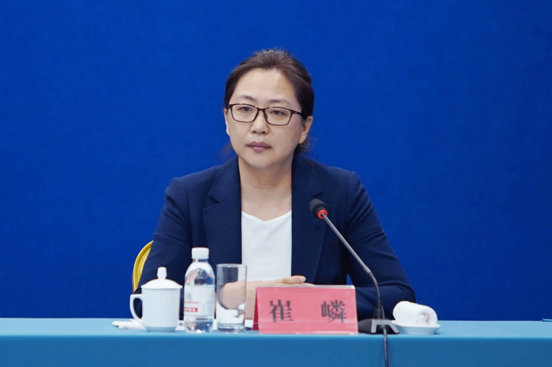 市科技局成果转化与创新孵化处处长 崔嶙崔嶙:其实这个问题在前面的