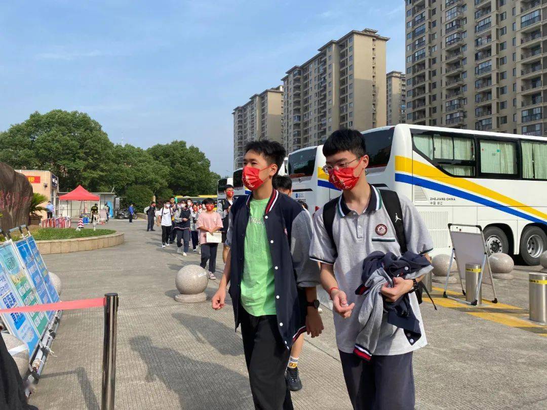 今日开考加油潮城少年