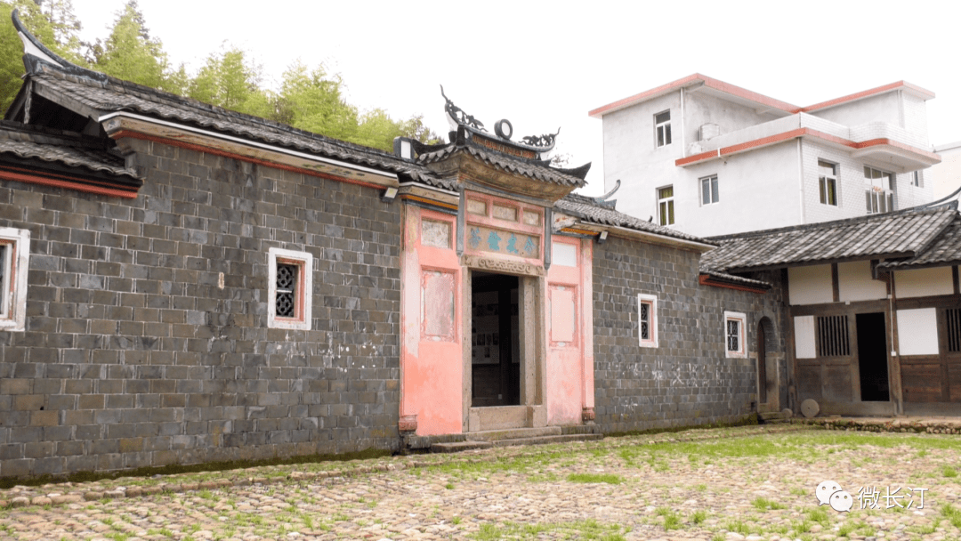 长汀县苏维埃政府,汀连县苏维埃政府旧址-涂坊春生公祠,座落于涂坊镇