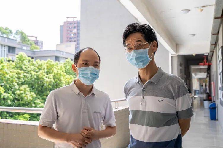 省市卫健委领导莅临我校巡视2022年卫生系列专业技术资格考试准备工作